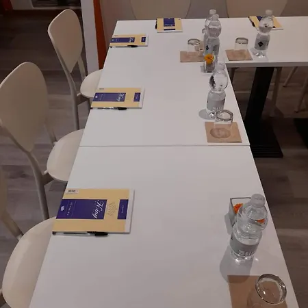 Italia מלון