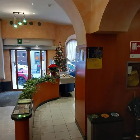 Italia מלון טריאסטה