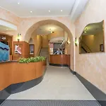 Hotel Italia 3*