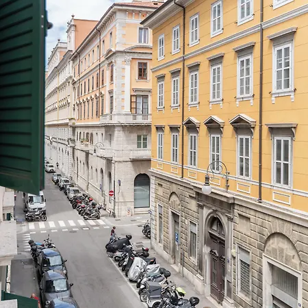 Hotel Italia 3*